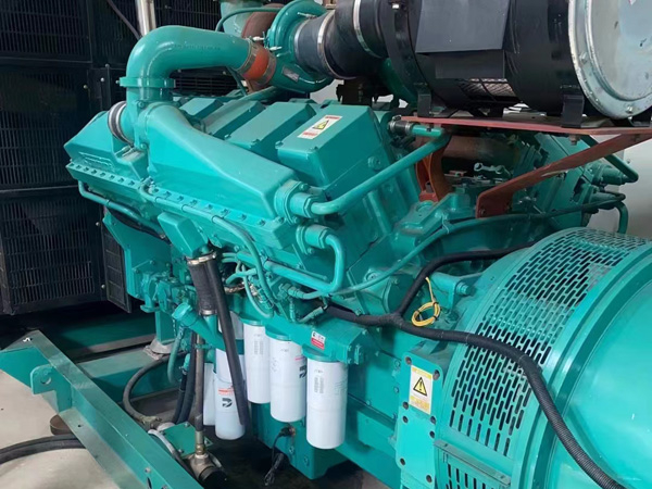 林口更换100kW柴油发电机组机油时，需要注意哪些事项？